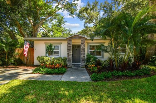 3215 W Villa Rosa St, TAMPA, FL, 33611-2952 | Card Image