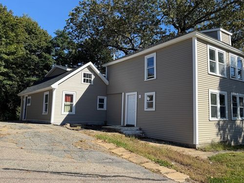27 Maple St, Spencer, MA, 01562-2575 | Card Image