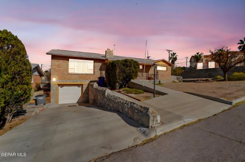 4731 Leeds Ave, El Paso, TX, 79903-1212 | Card Image