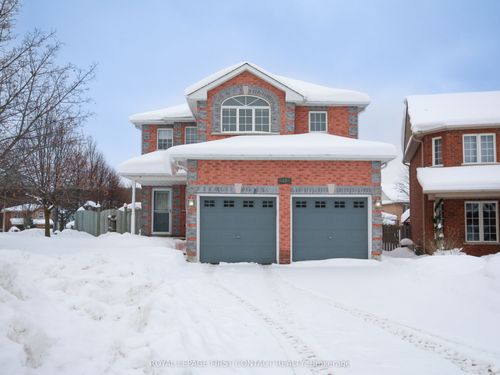 63 Gore Dr, Barrie, ON, L4N5R5 | Card Image