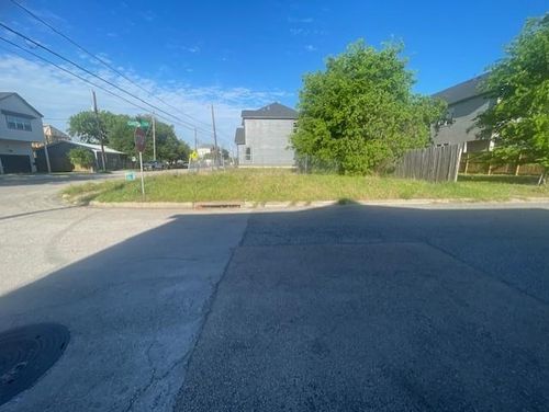 5/1 33rd St, Houston, TX, 77022 | Card Image
