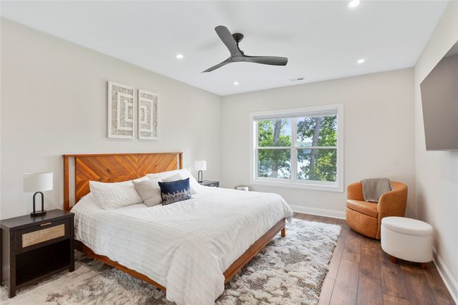 Basement guest bedroom | Image 36