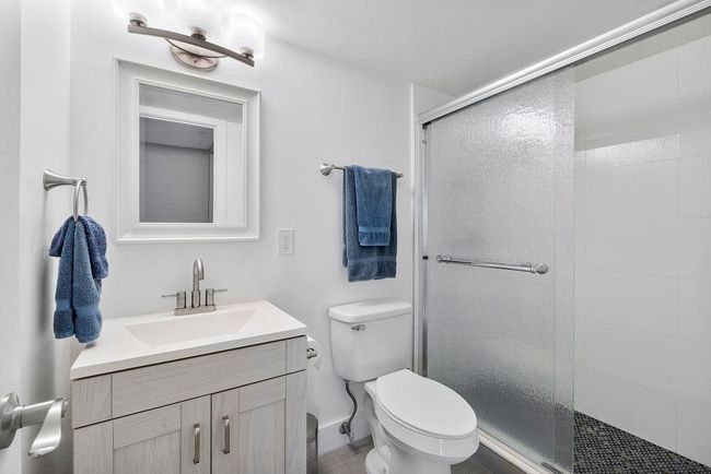 Guest Bath | Image 21