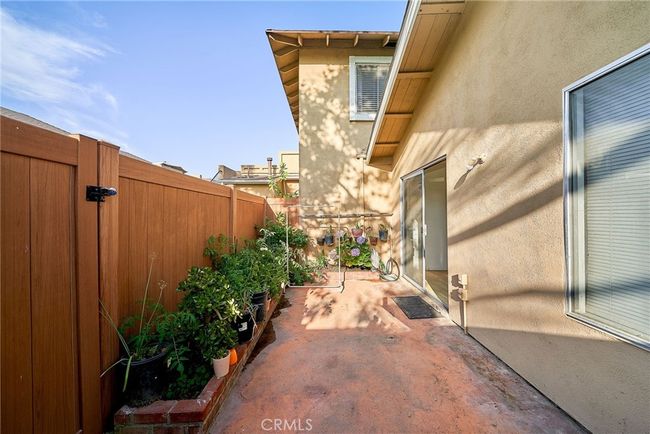 16806 Judy Way, Townhouse with 2 bedrooms, 1 bathrooms and 2 parking in Cerritos CA | Image 12
