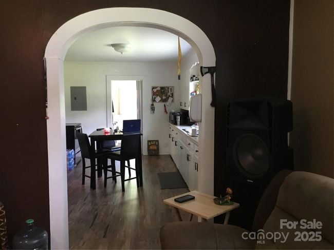 Kitchen | Image 4