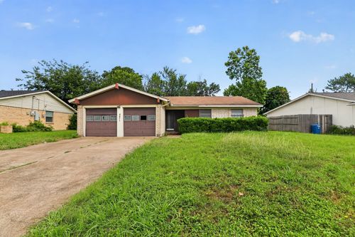447 Azalea Ln, Duncanville, TX, 75137-2530 | Card Image