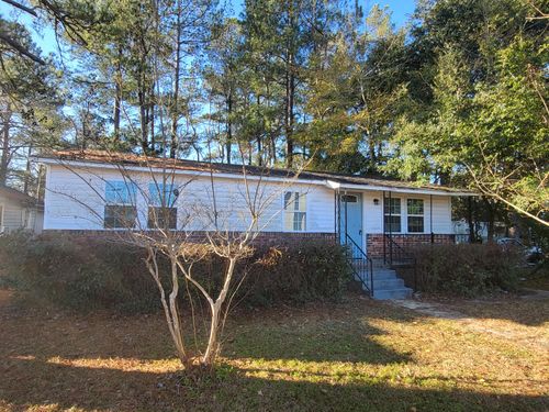 706 Saint John St, Kingstree, SC, 29556-3046 | Card Image