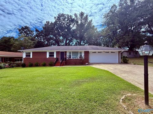 112 Ashland Ave, Gadsden, AL, 35903-2910 | Card Image