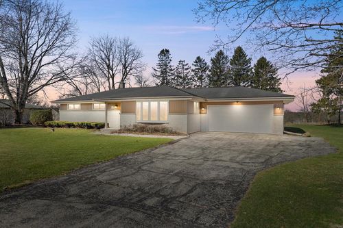 W287N6615 Hibritten Way, Hartland, WI, 53029-9651 | Card Image