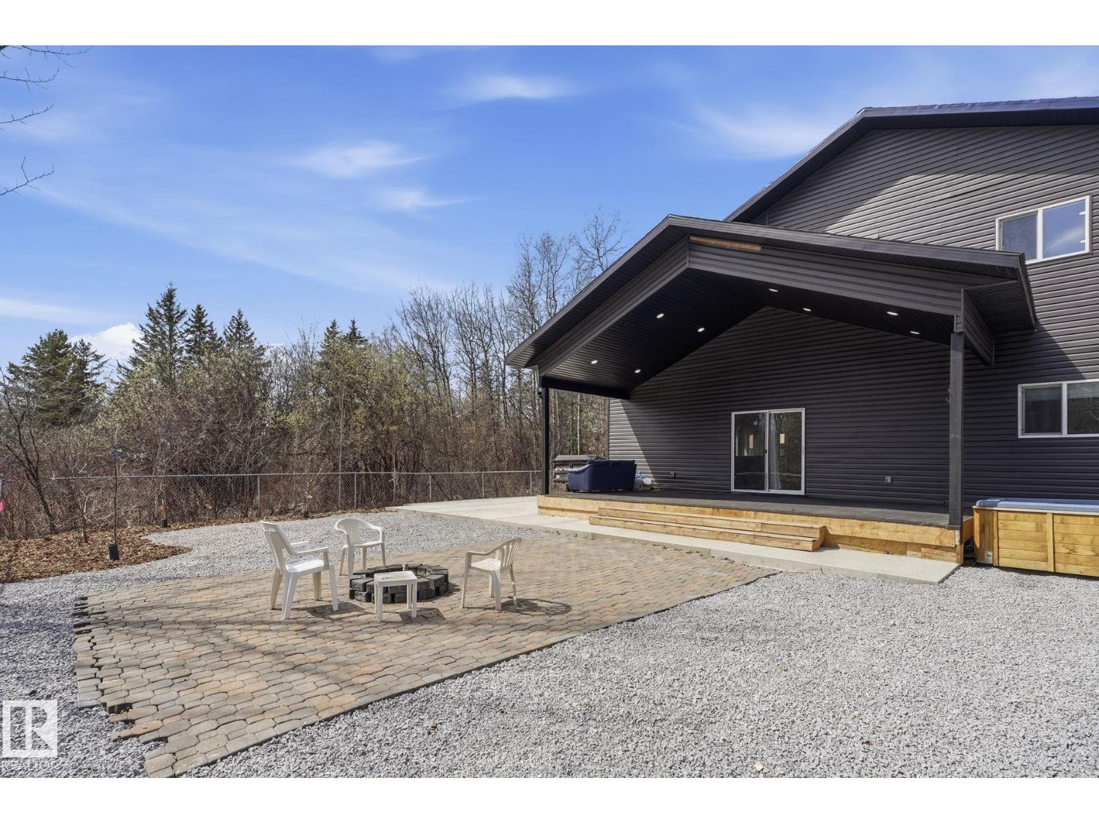 Residential in Rural Wetaskiwin County