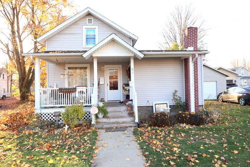 51 N Main St, Quincy, MI, 49082-1141 | Card Image