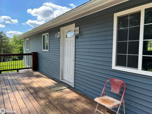 321 W Clay St, Osceola, IA, 50213-1107 | Card Image