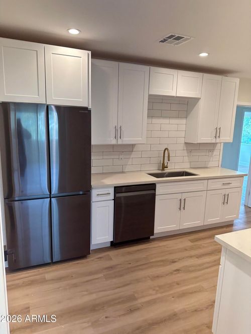 2545 N 29th Pl, Phoenix, AZ, 85008-2017 | Card Image