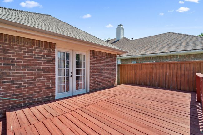 710 Cimarron Trl, House other with 3 bedrooms, 2 bathrooms and null parking in Irving TX | Image 27