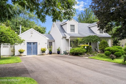 33 Willow Brook Rd, Freehold, NJ, 07728-2810 | Card Image