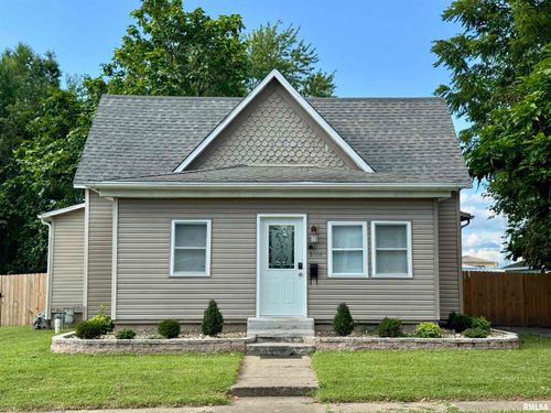 1004 W Chesnut Street, Marion, IL, 62959 | Card Image