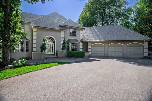 11808 Tapestry Ln, Hopkins, MN, 55305-2939 | Card Image