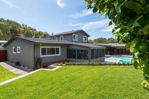 19 Carmel Drive, Novato, CA, 94945 | Card Image