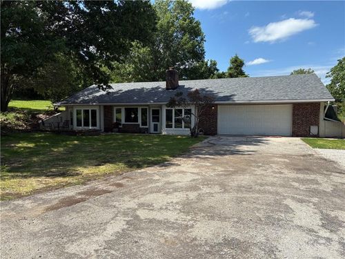 10023 S Munro Rd, Lone Jack, MO, 64070-7115 | Card Image
