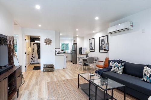 1/2 Eleanor, Los Angeles, CA, 90038 | Card Image