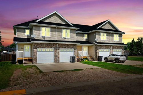 4-5002 51 Ave, Blackfoot, AB, T0B3M1 | Card Image