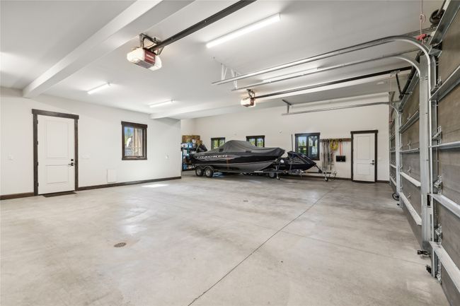 Garage 1 | Image 62