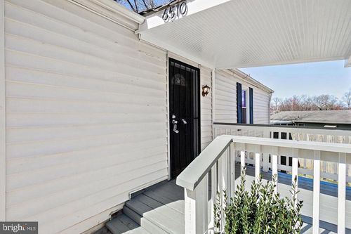 6510 Blacklog St, CAPITOL HEIGHTS, MD, 20743-2501 | Card Image