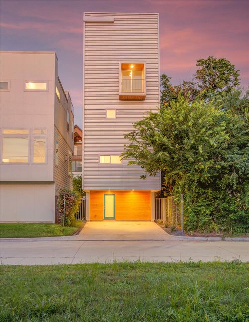 1315 Lakin St, Houston, TX, 77007-3715 | Card Image