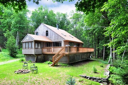 154 Brook Ln, Tolland, MA, 01034-9470 | Card Image
