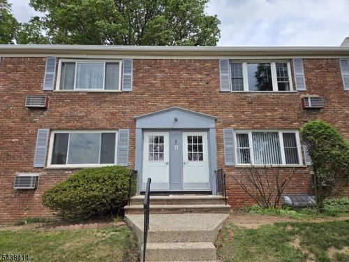 1-11 Wedgewood Dr, Verona, NJ, 07044-4110 | Card Image