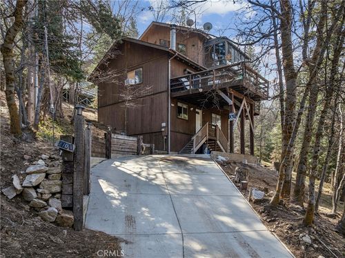 2701 Canon Way, Running Springs, CA, 92382-7427 | Card Image