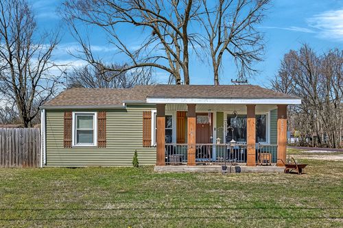 3001 W Mount Vernon St, Springfield, MO, 65802-5127 | Card Image