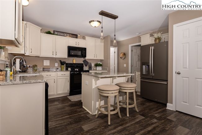 351 Colony Ln, House other with 3 bedrooms, 2 bathrooms and null parking in Purlear NC | Image 28