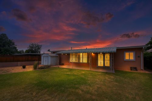5008 Palo Duro Ave Ne, Albuquerque, NM, 87110-1114 | Card Image
