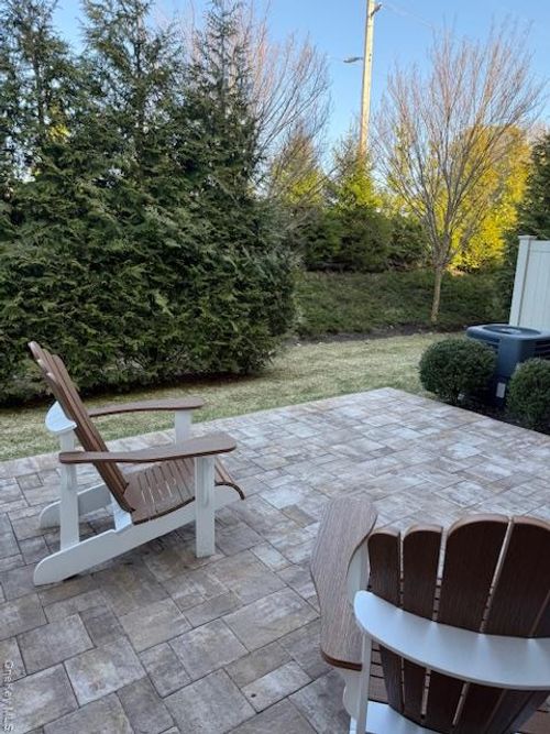 75-75 Jims Trail, Islip, NY, 11705 | Card Image