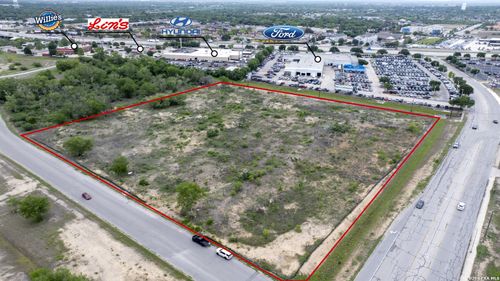 7951 Interstate 35 S, San Antonio, TX, 78224-1334 | Card Image