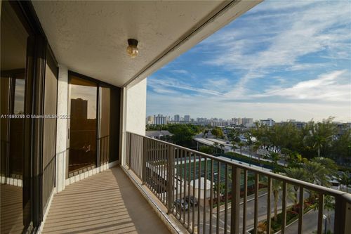 apt-308-300 Three Islands Blvd, Hallandale Beach, FL, 33009-2813 | Card Image