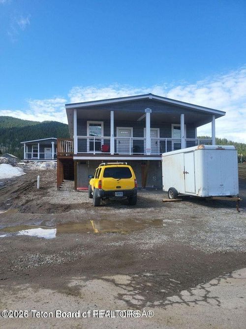 360 Wooden Spur Dr, Alpine, WY, 83128 | Card Image