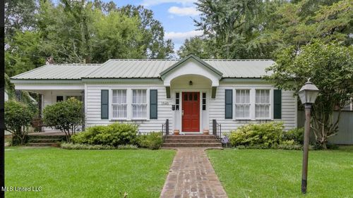 3545 Northview Dr, Jackson, MS, 39216-3114 | Card Image