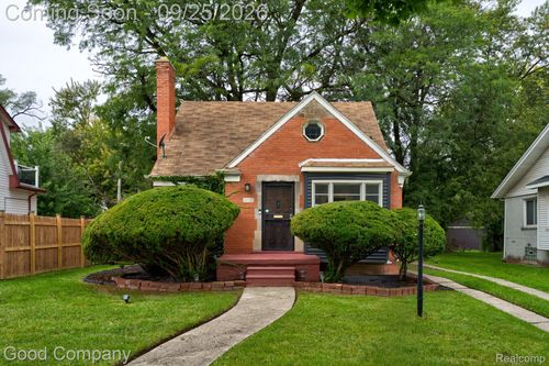 13935 Rutland St, Detroit, MI, 48227-1313 | Card Image