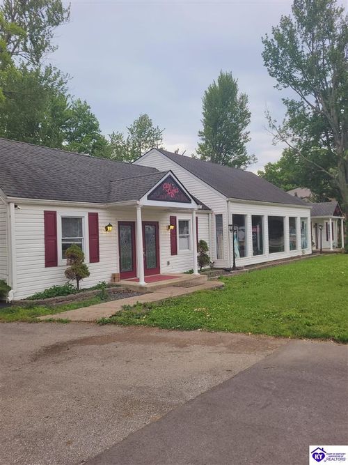 8107 Blue Lick Rd, Louisville, KY, 40219-4307 | Card Image