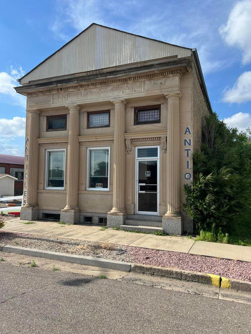 160 Broadway Street, Conde, SD, 57434 | Card Image