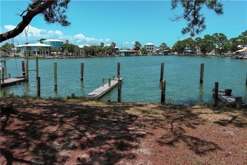 504 Lemoyne Dr, Dauphin Island, AL, 36528-4404 | Card Image