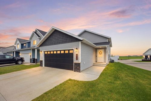 1138 Highland Ln W, West Fargo, ND, 58078-8892 | Card Image