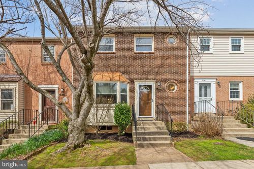 3093 Winter Pine Ct, FAIRFAX, VA, 22031-1125 | Card Image