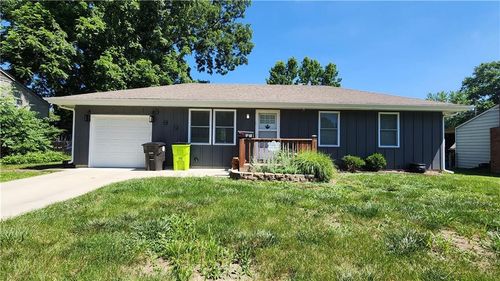 505 Pacific Dr, Belton, MO, 64012-2935 | Card Image