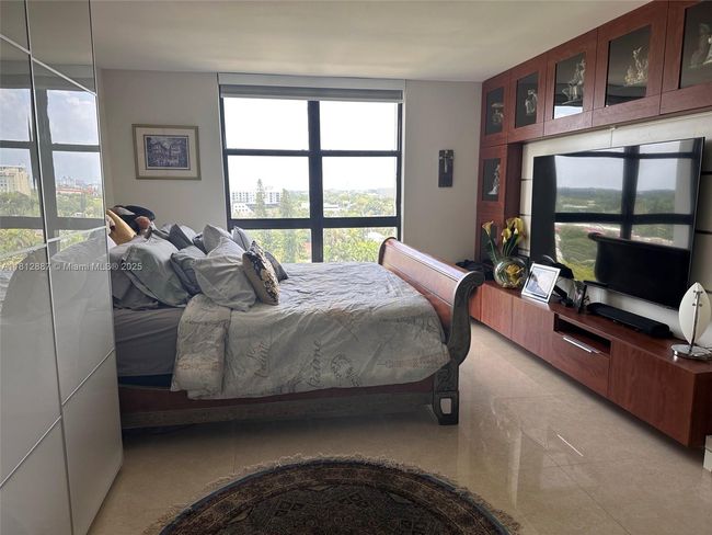 APT-1101 - 1000 Quayside Ter, Condo with 3 bedrooms, 3 bathrooms and null parking in Miami FL | Image 15