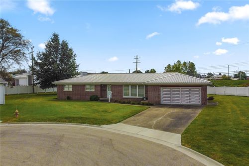 7 S Lakewood Dr, Effingham, IL, 62401-1848 | Card Image