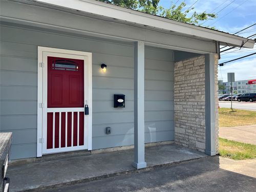 a-6003 Cameron Rd, Austin, TX, 78723-1844 | Card Image