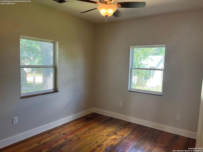 446 Waring Welfare Rd, House other with 2 bedrooms, 2 bathrooms and null parking in Waring TX | Image 10